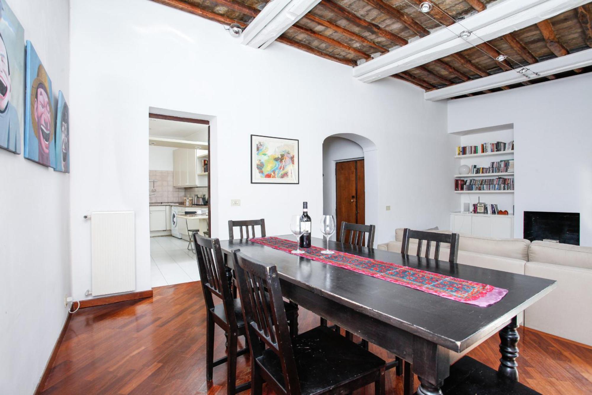 Apartamento Above Pantheon Roof *